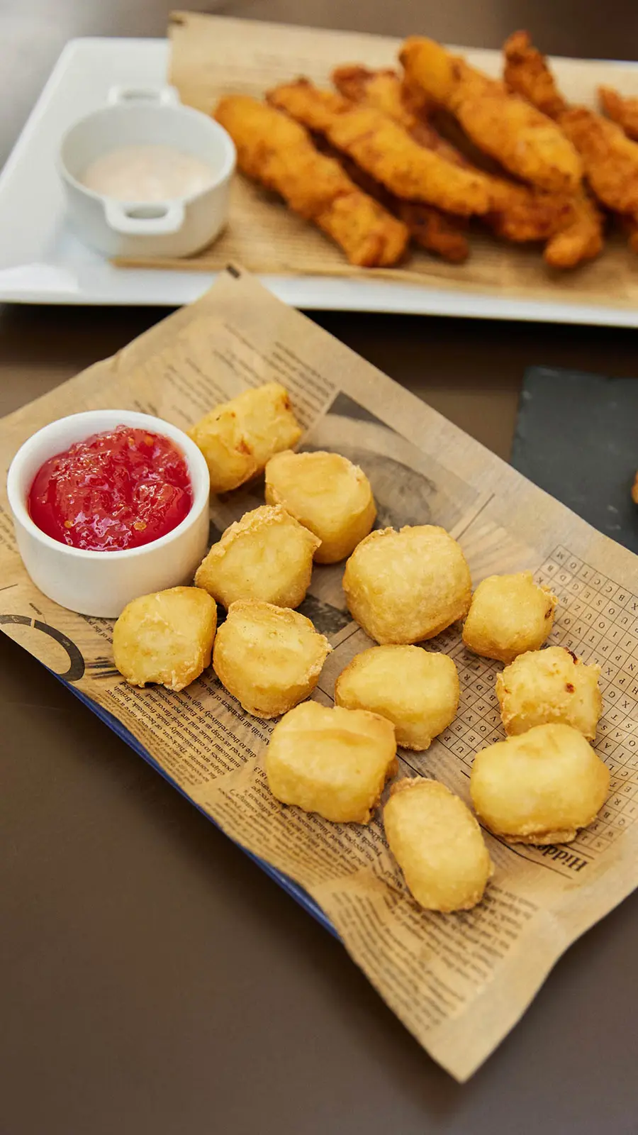 Croquetas caseras con salsa